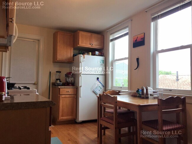 15 Sargent Ave in Somerville, MA - Building Photo - Building Photo