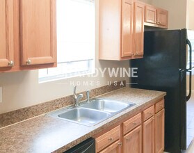 8436 Kona Ave in Jacksonville, FL - Foto de edificio - Building Photo