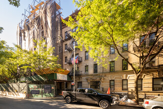 The Summit Residences in New York, NY - Building Photo - Building Photo