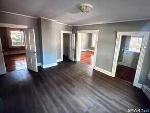 10 Fleming St in Waterbury, CT - Building Photo - Building Photo