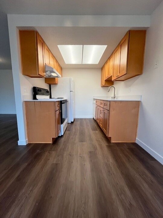 20220-20230 60th Ave W in Lynnwood, WA - Foto de edificio