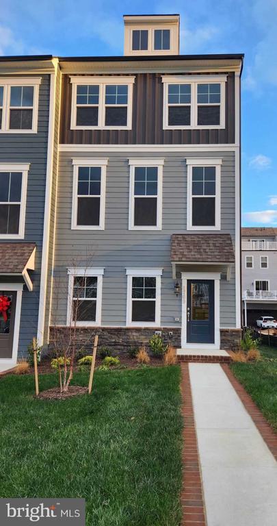 property at 1709 Autumn Maple Leaf Dr