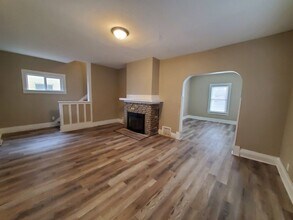 506 Denver St in Waterloo, IA - Building Photo - Building Photo