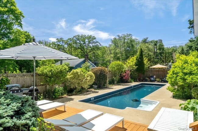 property at 1136 NY-9D