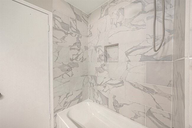 property at 1614 Talbrook Dr