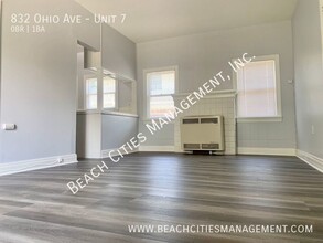 832 Ohio Ave in Long Beach, CA - Building Photo - Building Photo