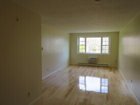 23 Franklin St, Unit 14 in Somerville, MA - Building Photo