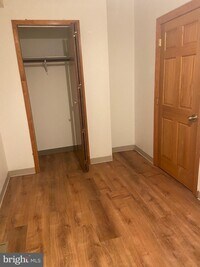 1833 W Lexington St photo'