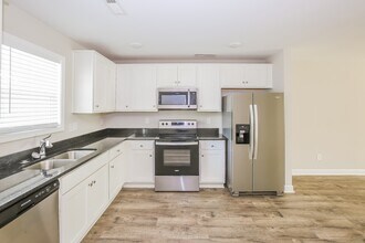 130 Rowan St in Granite Quarry, NC - Building Photo - Building Photo