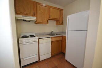 40 Gardner St, Unit 23 in Boston, MA - Building Photo - Building Photo