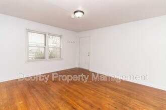 4913 Carolyn Ln in Chattanooga, TN - Building Photo - Building Photo