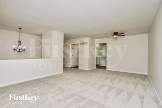 353 Marywood Ct in Ballwin, MO - Building Photo - Building Photo
