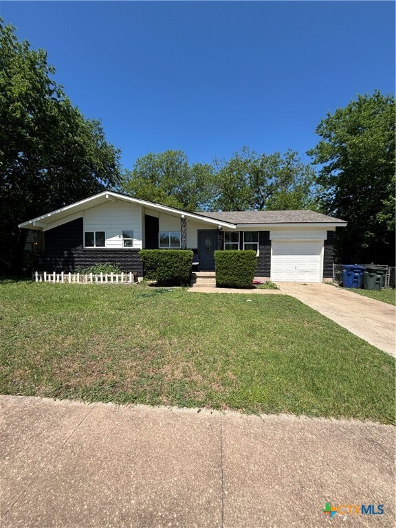 property at 710 S 15th St