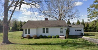 3859 Highway 70 E in Jackson, TN - Building Photo