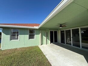 1168 Hatteras Cir in Greenacres, FL - Building Photo - Building Photo