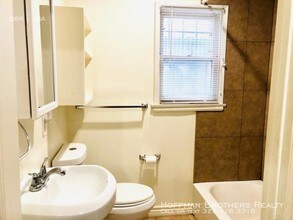 301 N Sycamore Ave in Los Angeles, CA - Building Photo - Building Photo