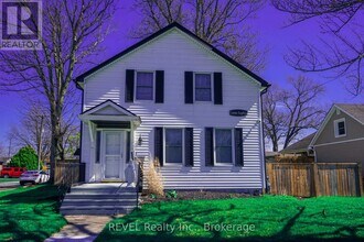 4046 Main St in Niagara Falls, ON - Building Photo - Building Photo