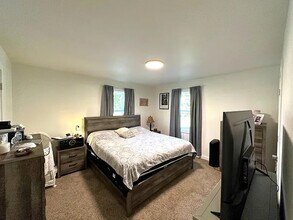 2944 E Madison St in Springfield, MO - Building Photo - Building Photo