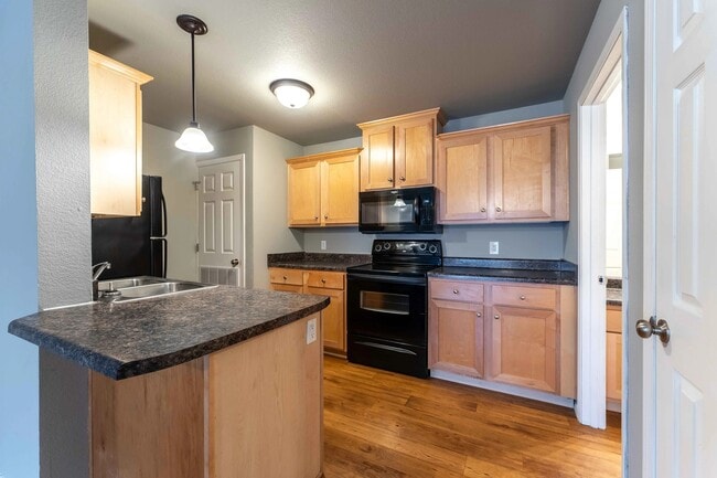 Hawthorn Suites Apartments