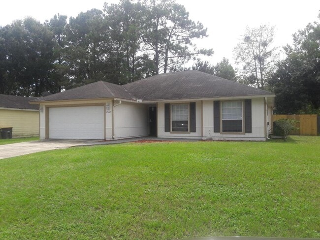 property at 2562 Eiffel Cir W