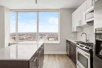 728 W Adams St in Chicago, IL - Foto de edificio - Building Photo