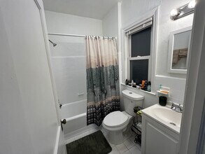 20 Veterans Sq, Unit B1 in Media, PA - Building Photo - Building Photo
