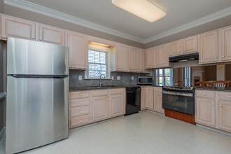 101 St Charles Ct in Kernersville, NC - Building Photo - Building Photo