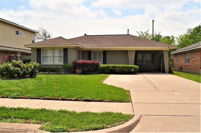 property at 4009 Nenana Dr