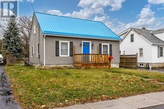 22 Parker St in Belleville, ON - Building Photo - Building Photo