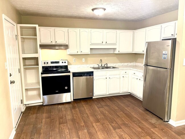 property at 145 Meadowbrook Ct