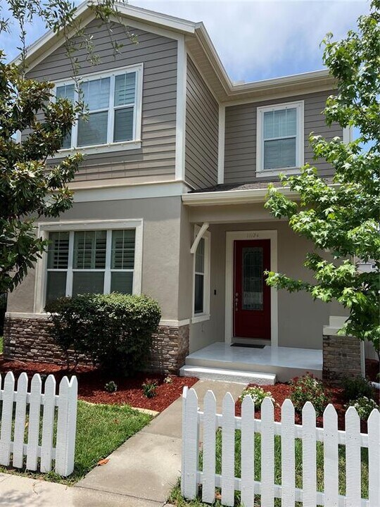 11124 Great Neck Rd in Riverview, FL - Building Photo