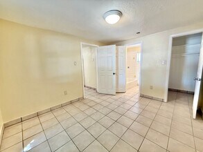 350 Estancia Dr NW in Albuquerque, NM - Building Photo - Building Photo