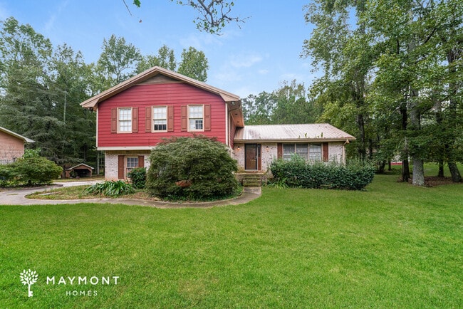 property at 2069 Christian Cir SE