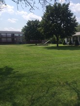 Clayton Village Apartments in Vestal, NY - Foto de edificio - Building Photo