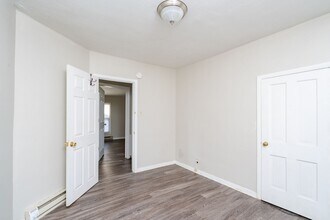 1315 State St in Cedar Falls, IA - Building Photo - Building Photo