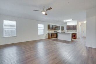 403 Pentire Way in Hutto, TX - Building Photo - Building Photo
