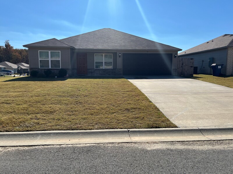 36 Barn Cat Wy in Conway, AR - Building Photo