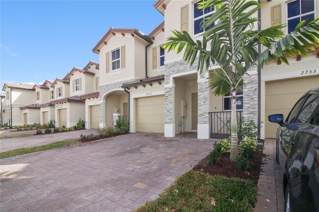 2729 SE 25th Ave in Homestead, FL - Building Photo - Building Photo