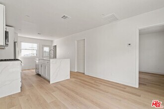 820 3rd St in Santa Monica, CA - Building Photo - Building Photo
