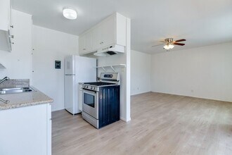 224 Arena St in El Segundo, CA - Building Photo - Building Photo