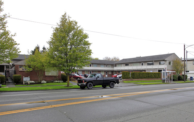 Hawthorne Manor in Everett, WA - Building Photo - Building Photo