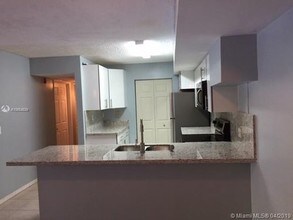 2640 S University Dr-Unit -2A in Davie, FL - Building Photo - Building Photo
