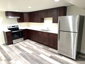 10351 Cambridge St, Unit G2 in Westchester, IL - Building Photo