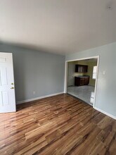 123 Arthur Ct in Jacksonville, NC - Foto de edificio - Building Photo