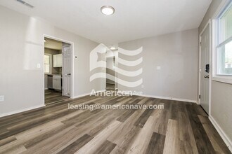 3715 Mersington Ave in Kansas City, MO - Building Photo - Building Photo