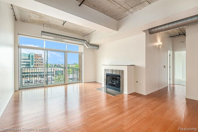 3670 Woodward Ave-Unit -412 in Detroit, MI - Building Photo - Building Photo