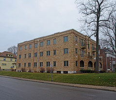 655 Superior Ave Apartments