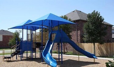 5113 Sandra Ln in Frisco, TX - Building Photo - Building Photo