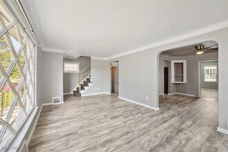 13511 Thraves Rd in Cleveland, OH - Building Photo - Building Photo