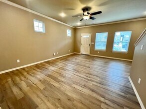 892 W Hughes St in Fayetteville, AR - Building Photo - Building Photo